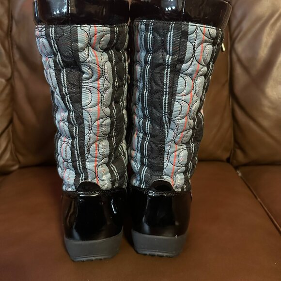 Coach Peggey Quilted Snow Boots - Picture 5 of 9